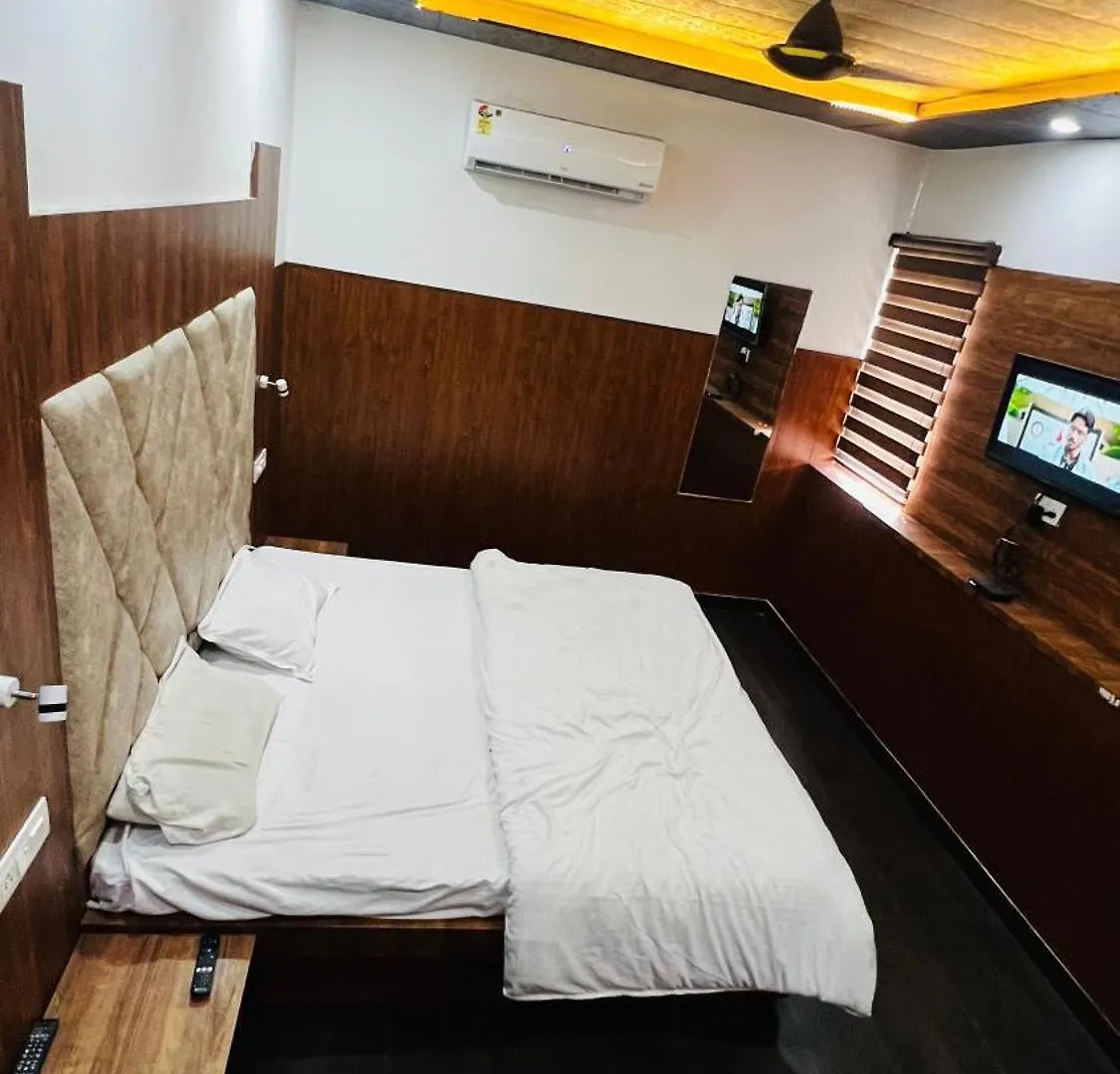 Hotel Ambani Zirakpur